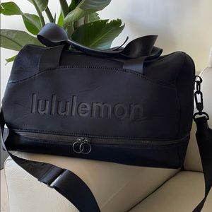 Lululemon To The Beat Duffel